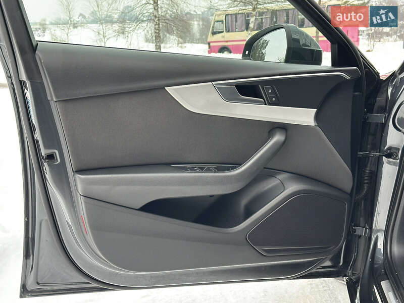 Універсал Audi A4 2016 в Дрогобичі