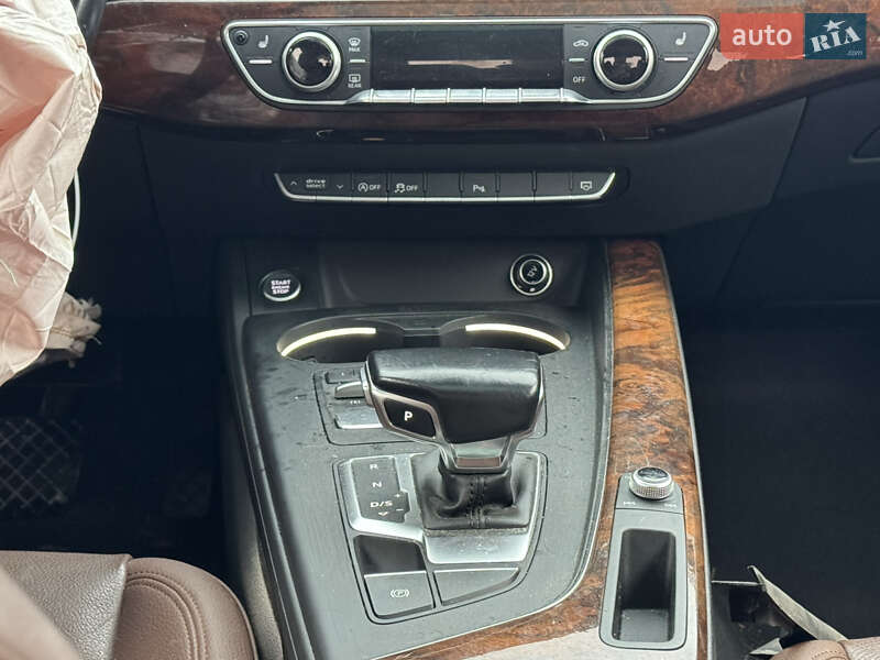 Седан Audi A4 2016 в Киеве фото 16 Седан Audi A4 2016 в Киеве