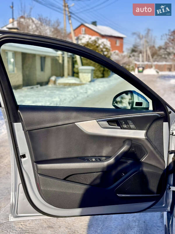 Седан Audi A4 2018 в Києві
