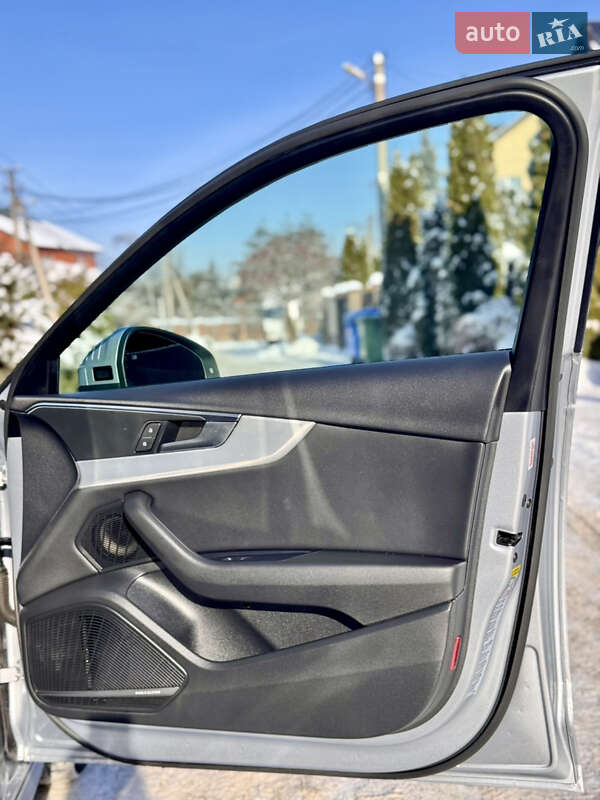 Седан Audi A4 2018 в Києві