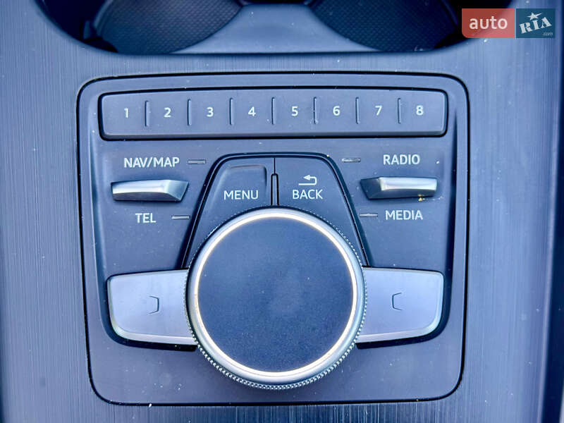 Седан Audi A4 2018 в Києві