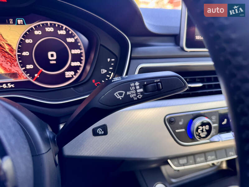 Седан Audi A4 2018 в Києві