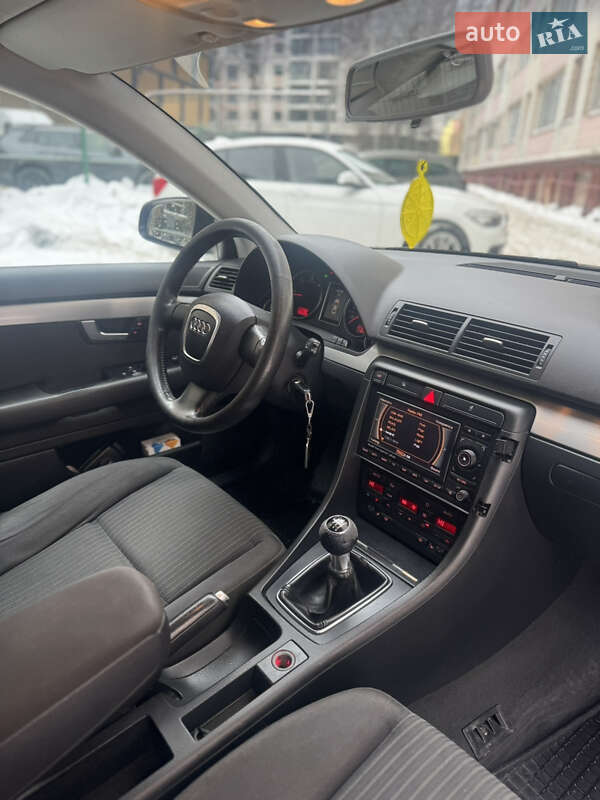 Универсал Audi A4 2005 в Ровно