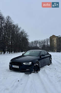 Седан Audi A4 2013 в Ивано-Франковске