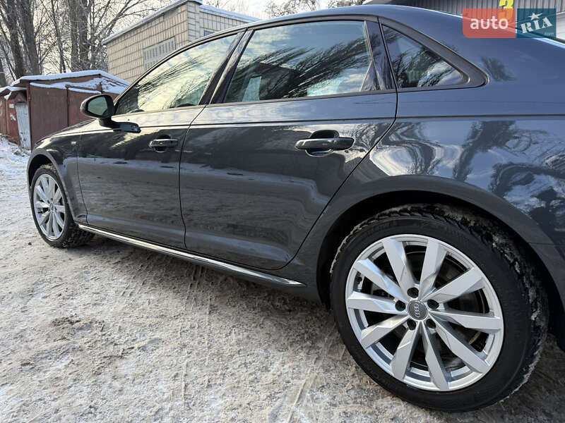 Седан Audi A4 2018 в Києві