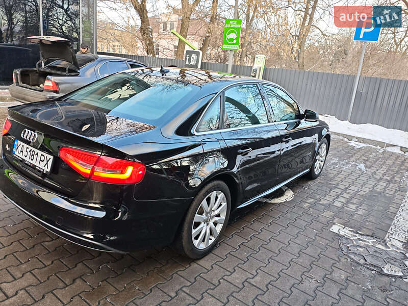 Седан Audi A4 2014 в Києві фото 10 Седан Audi A4 2014 в Києві
