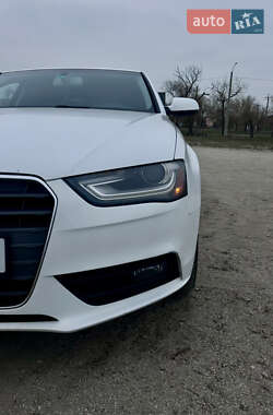 Седан Audi A4 2013 в Николаеве