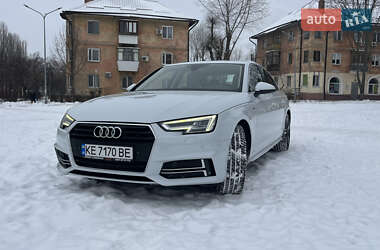 Седан Audi A4 2017 в Дніпрі