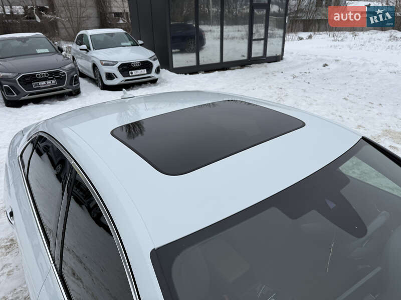 Седан Audi A4 2020 в Києві