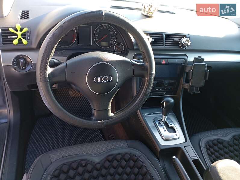 Седан Audi A4 2002 в Харькове