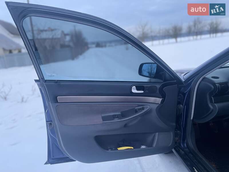 Універсал Audi A4 1998 в Дрогобичі