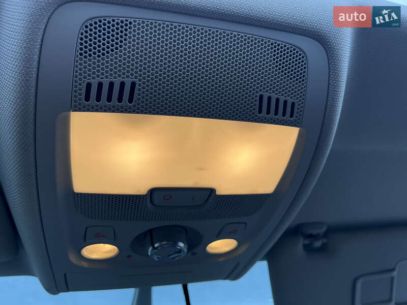 Седан Audi A4 2014 в Кропивницькому фото 13 Седан Audi A4 2014 в Кропивницькому