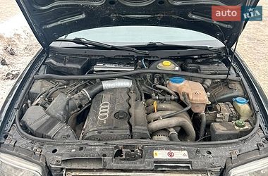 Седан Audi A4 1996 в Хмельницком