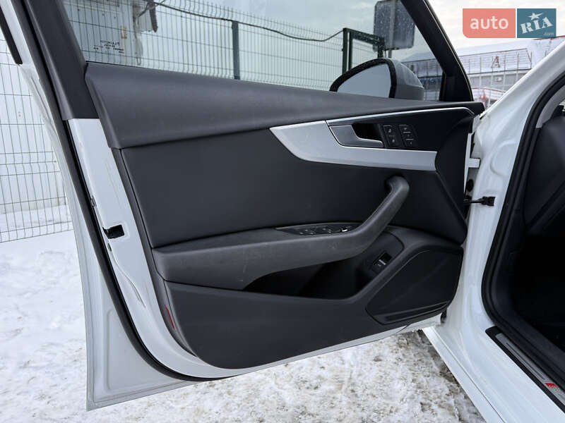 Седан Audi A4 2017 в Киеве фото 18 Седан Audi A4 2017 в Киеве