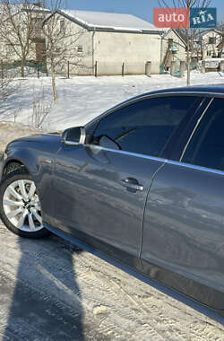 Седан Audi A4 2014 в Львове