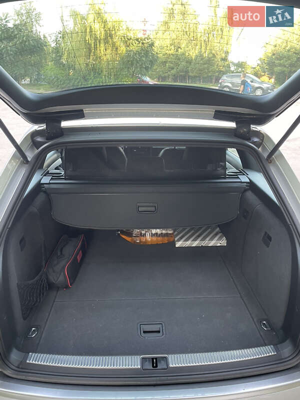 Універсал Audi A4 2004 в Рівному