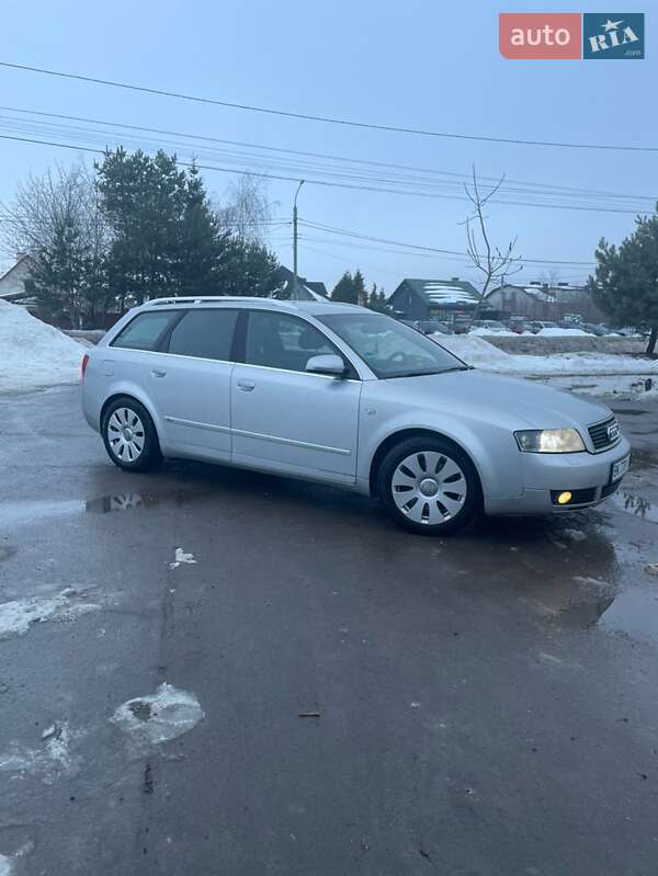 Універсал Audi A4 2004 в Рівному
