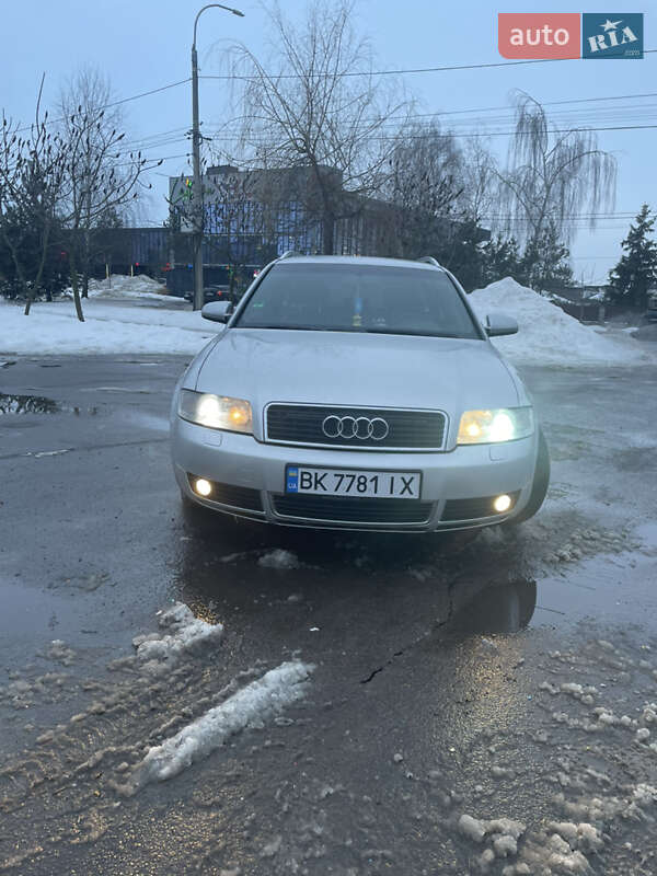 Універсал Audi A4 2004 в Рівному