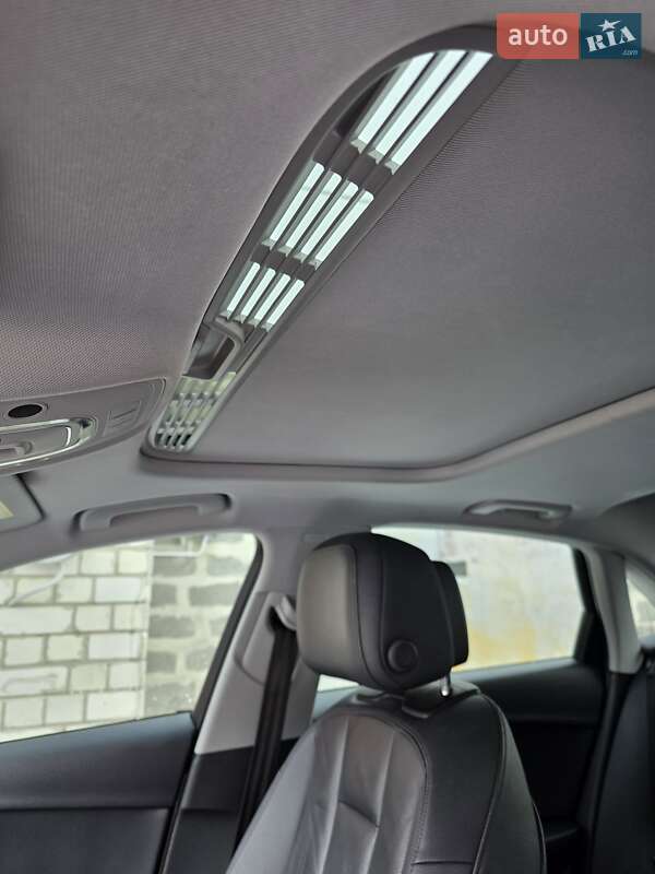 Седан Audi A4 2017 в Харькове