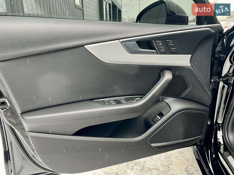 Седан Audi A4 2016 в Києві