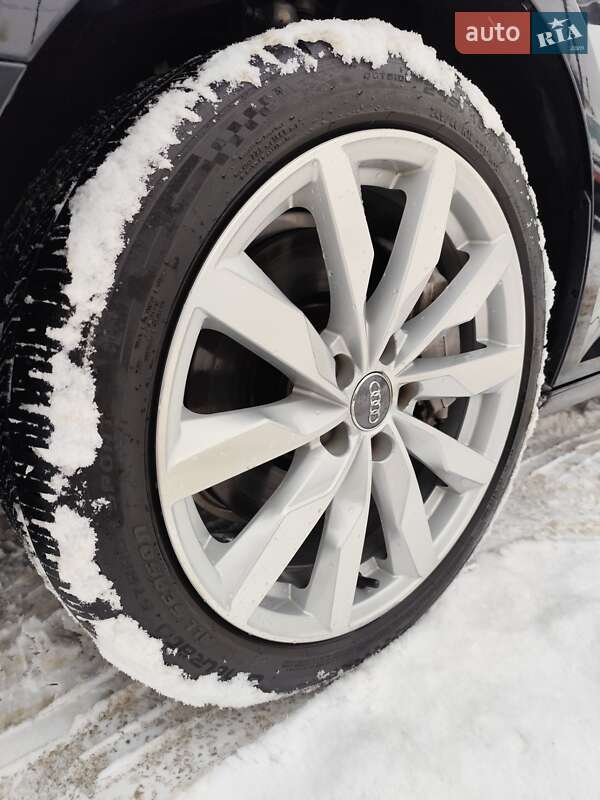 Седан Audi A4 2017 в Чернігові