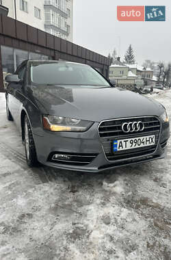 Седан Audi A4 2014 в Ивано-Франковске