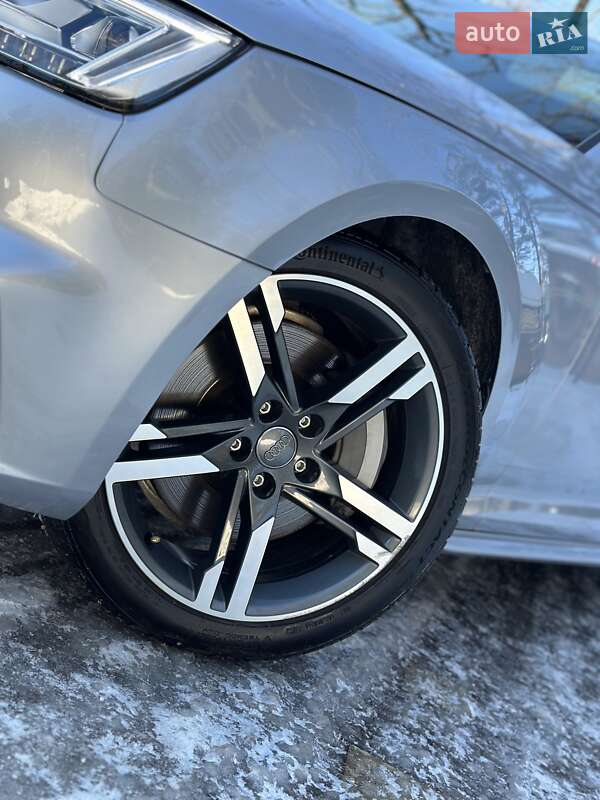 Седан Audi A4 2017 в Дрогобичі