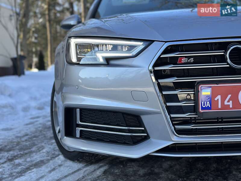 Седан Audi A4 2017 в Дрогобичі
