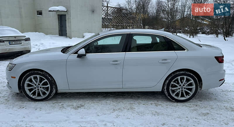 Седан Audi A4 2018 в Рівному
