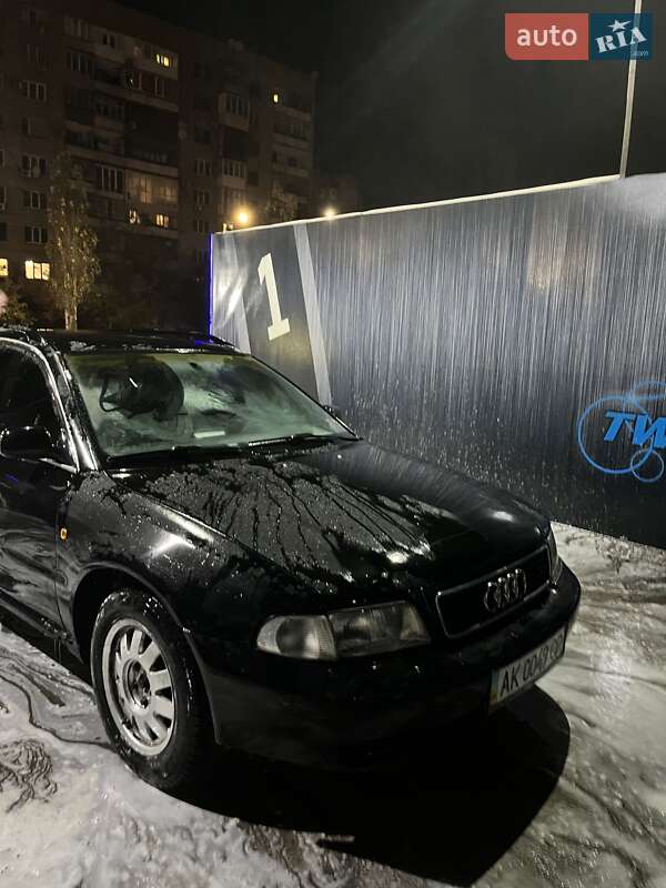 Универсал Audi A4 1999 в Славянске фото Универсал Audi A4 1999 в Славянске