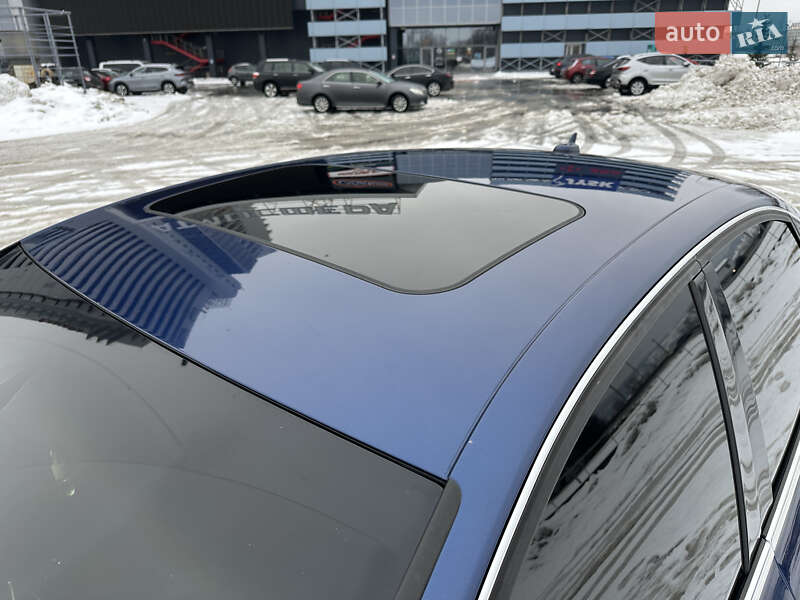 Седан Audi A4 2013 в Киеве