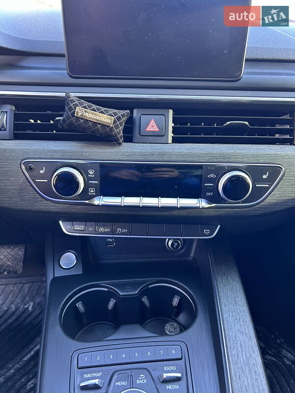 Седан Audi A4 2019 в Києві