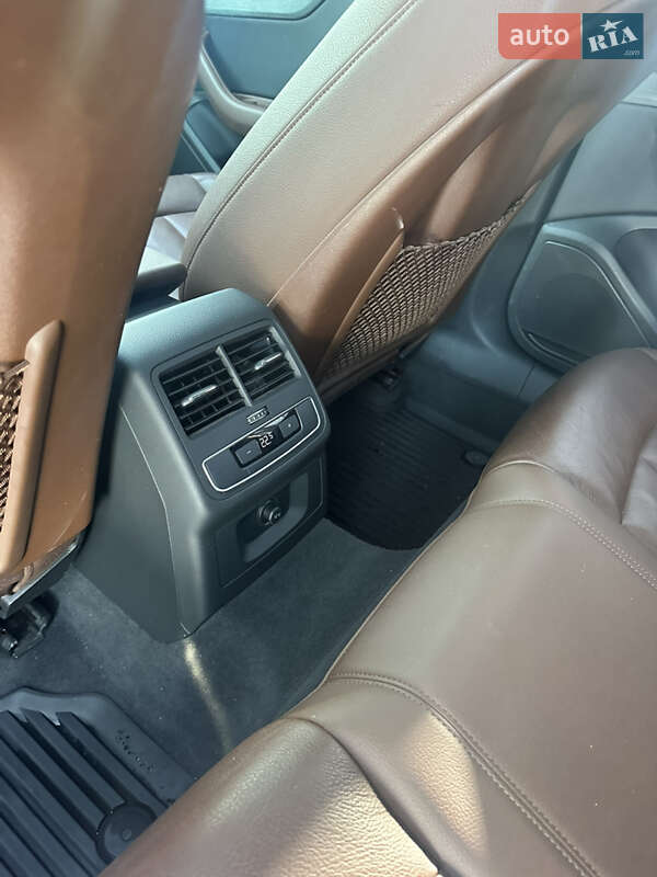 Седан Audi A4 2016 в Крижополі