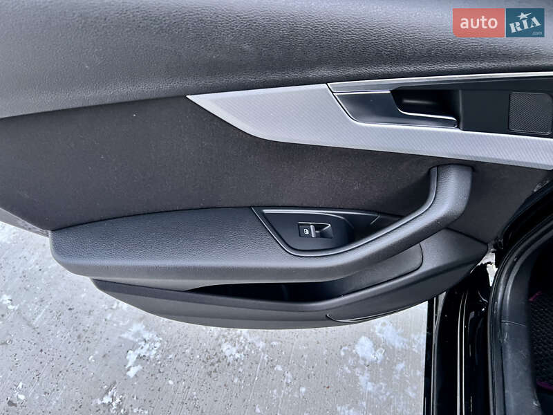 Седан Audi A4 2016 в Києві фото 36 Седан Audi A4 2016 в Києві