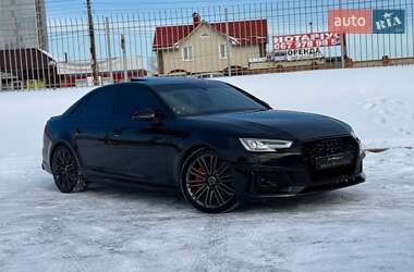 Седан Audi A4 2018 в Киеве