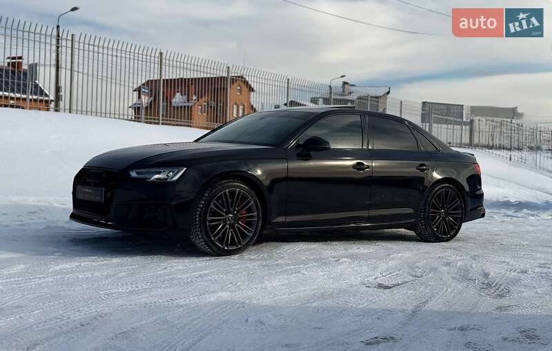 Седан Audi A4 2018 в Києві
