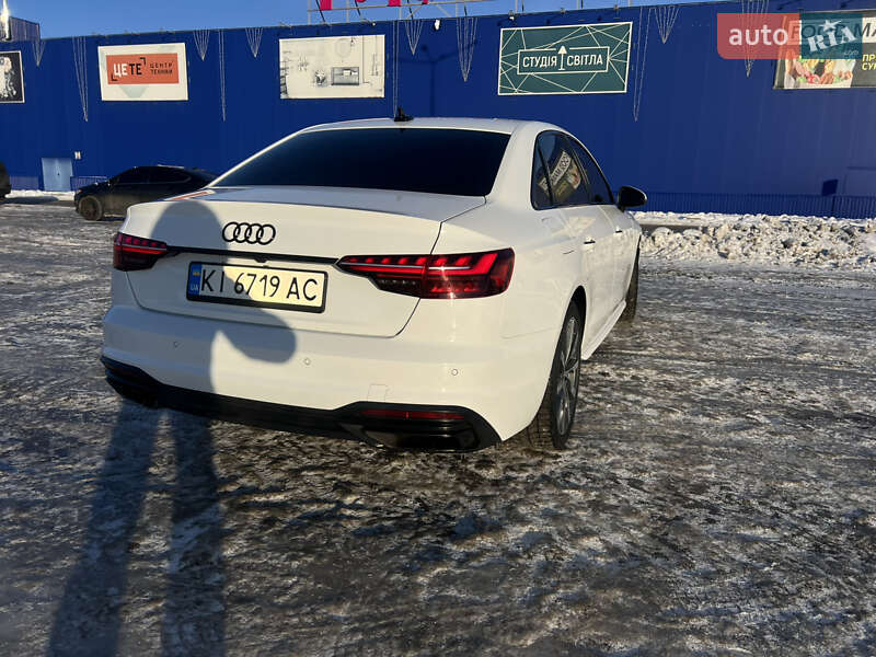 Седан Audi A4 2021 в Виннице