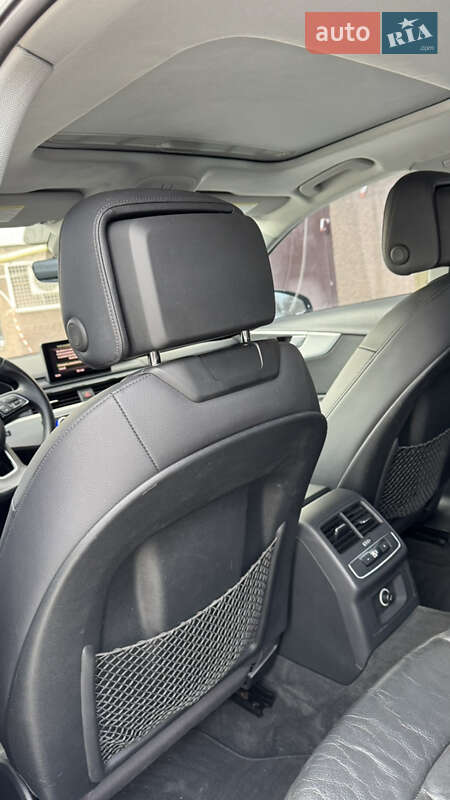 Седан Audi A4 2017 в Львові