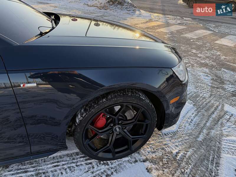 Седан Audi A4 2016 в Киеве