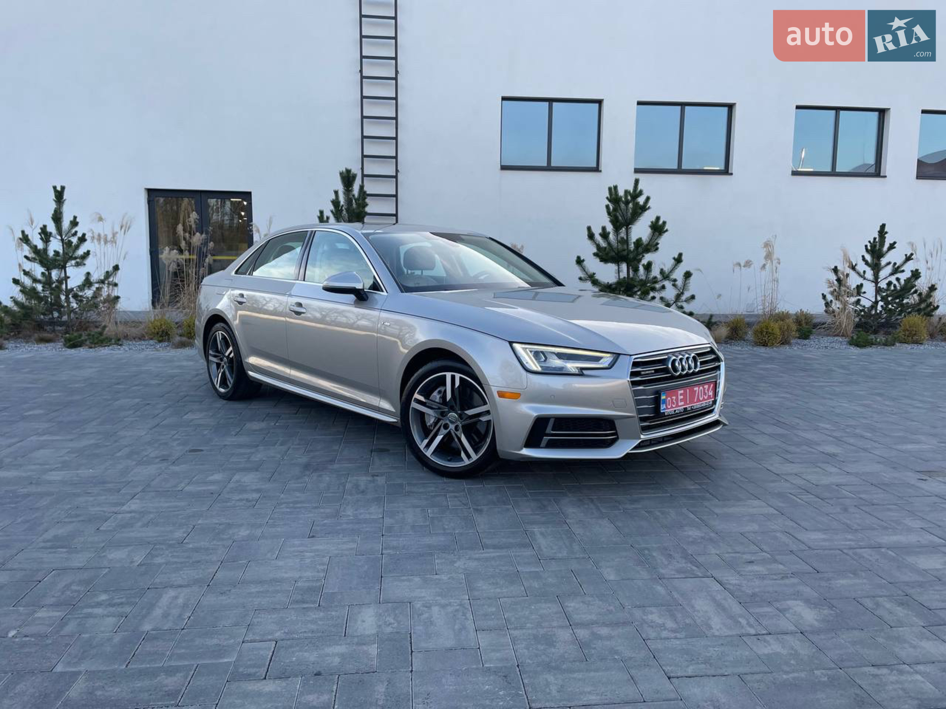 2017 Audi A4 - фото 1