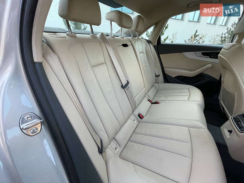 Седан Audi A4 2017 в Луцьку