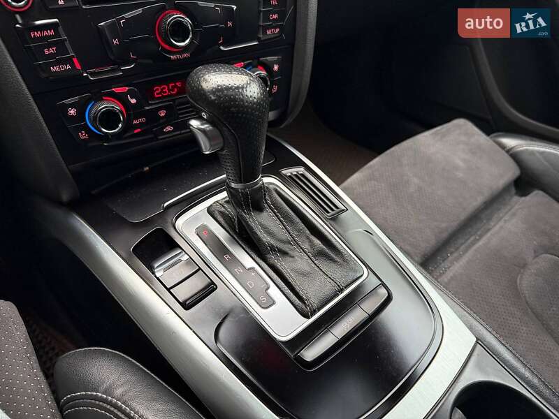 Седан Audi A4 2011 в Києві