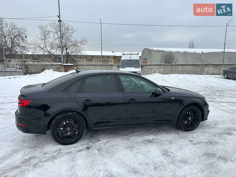 Седан Audi A4 2018 в Києві
