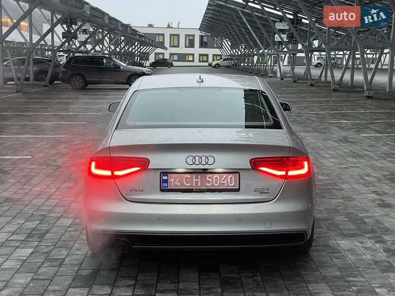 Седан Audi A4 2013 в Львове
