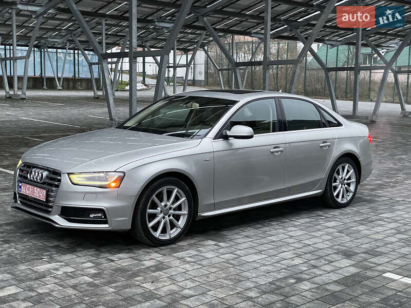 Седан Audi A4 2013 в Львове