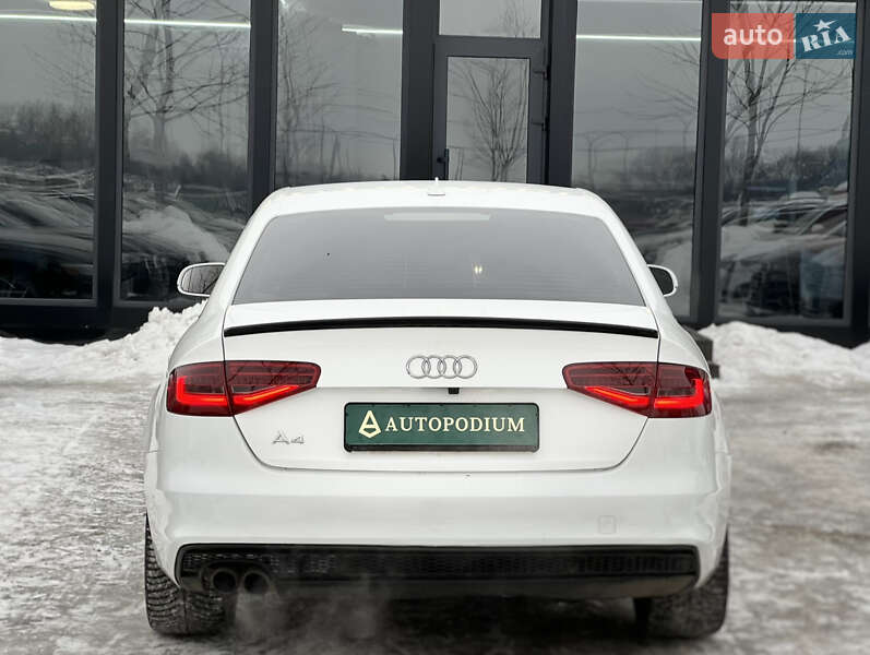 Седан Audi A4 2014 в Києві