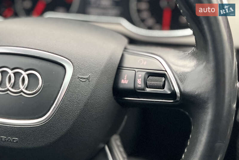 Седан Audi A4 2014 в Києві