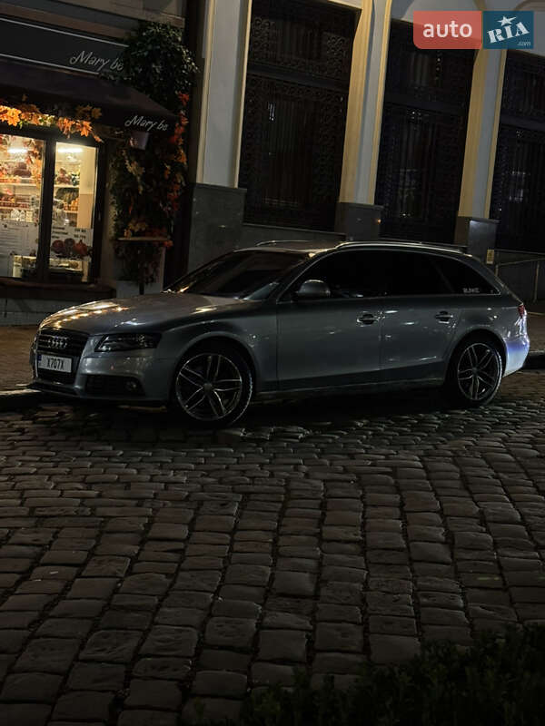 Універсал Audi A4 2010 в Чернівцях
