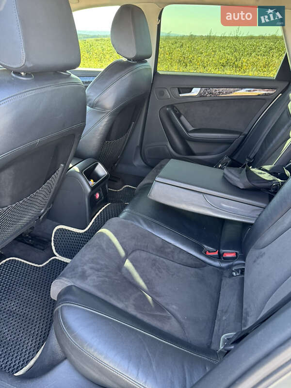 Універсал Audi A4 2010 в Чернівцях