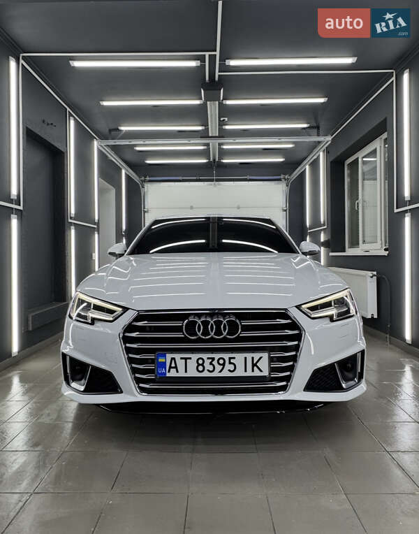 2019 Audi A4, VIN WAUENAF40KA107504:plate — фото 1 (autoria)